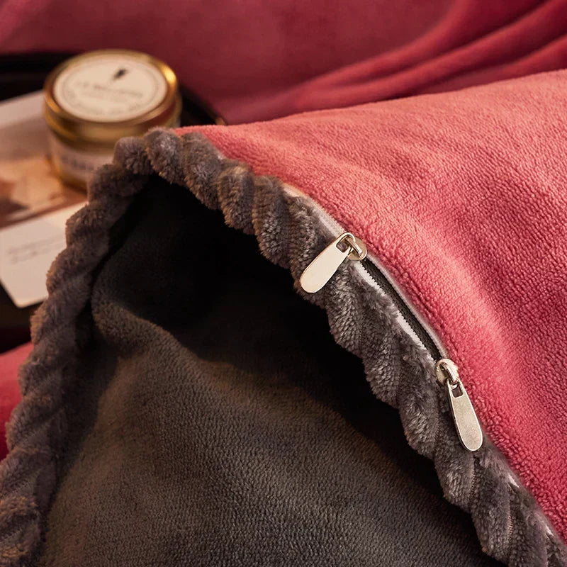 Velvet fleece comforter set, designed for optimal winter warmth and cozy bed comfort, a luxury home textile.