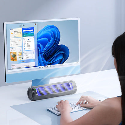 Ventilatore portatile ricaricabile, compatto, adatto per casa e ufficio, montato su tavolo, con design moderno e colori neutr