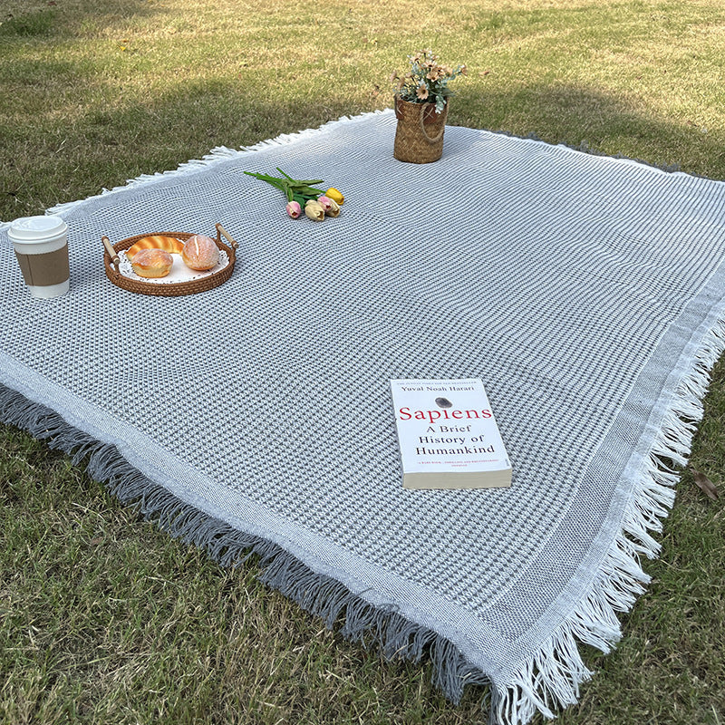 Durable travel blanket, checkered pattern, moisture resistant for all your adventures