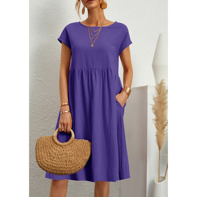 "Vestito midi estivo donna elegante poliestere, taglio largo, orlo ampio, colori vibranti, perfetto per occasioni estive."