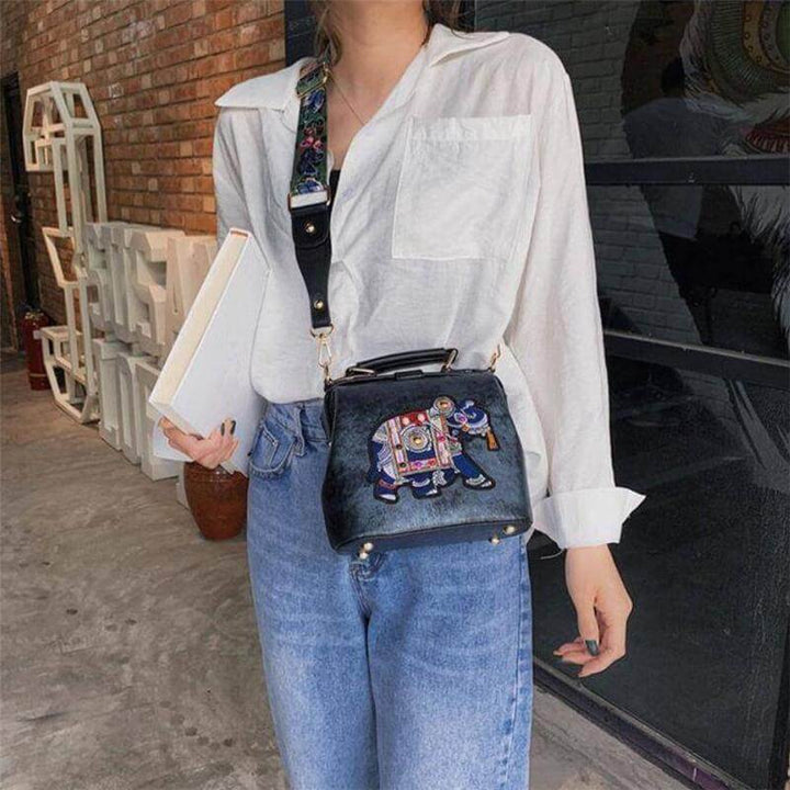 Fashionable embroidered mandala purse, a must-have bohemian women's accessory.