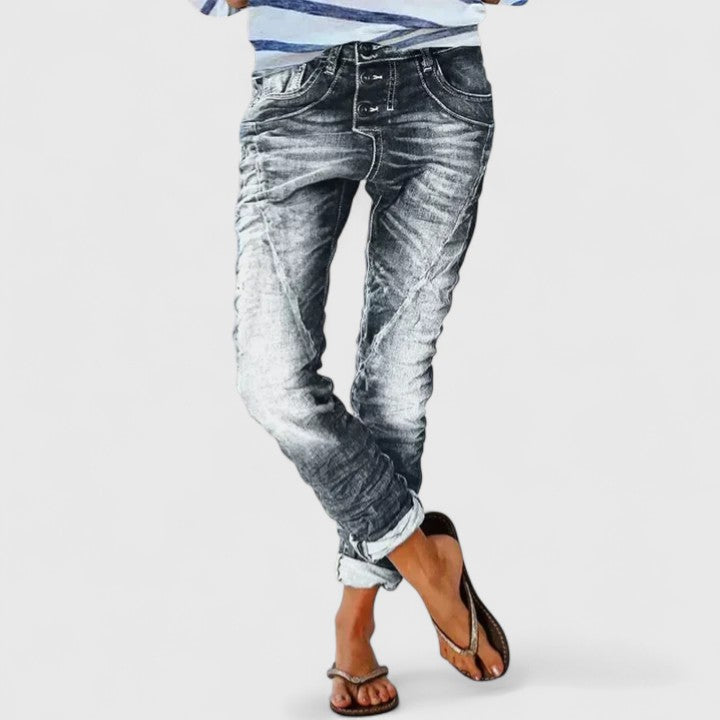 Women's acid wash skinny jeans. Slim fit denim with eye-catching contrast stitch detail. Trendy & versatile.