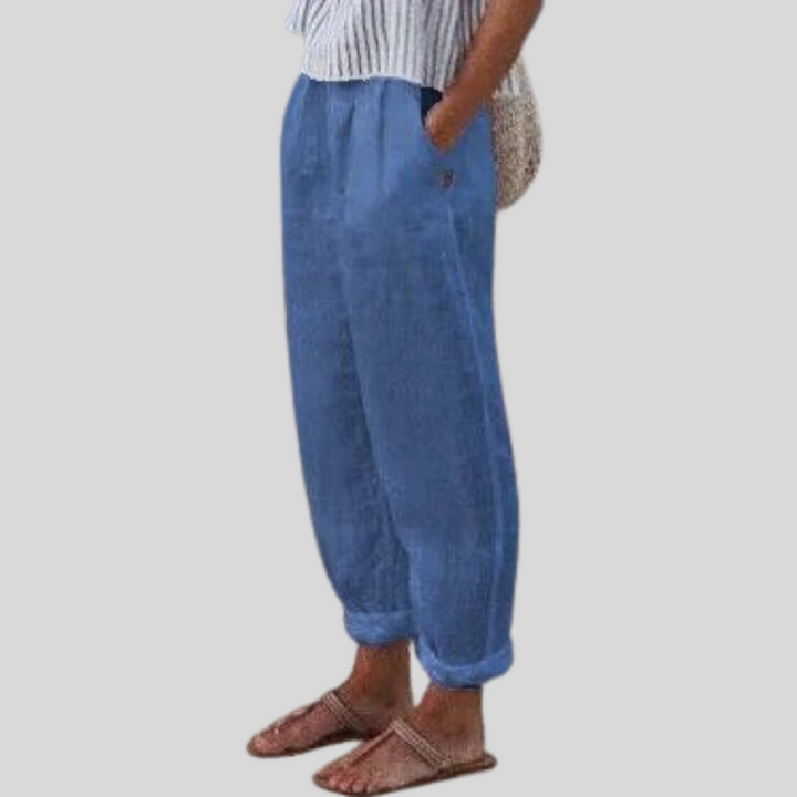 Lightweight women's pull-on pants with folded hem for breezy spring & summer fashion. Relaxed fit, vacation style.