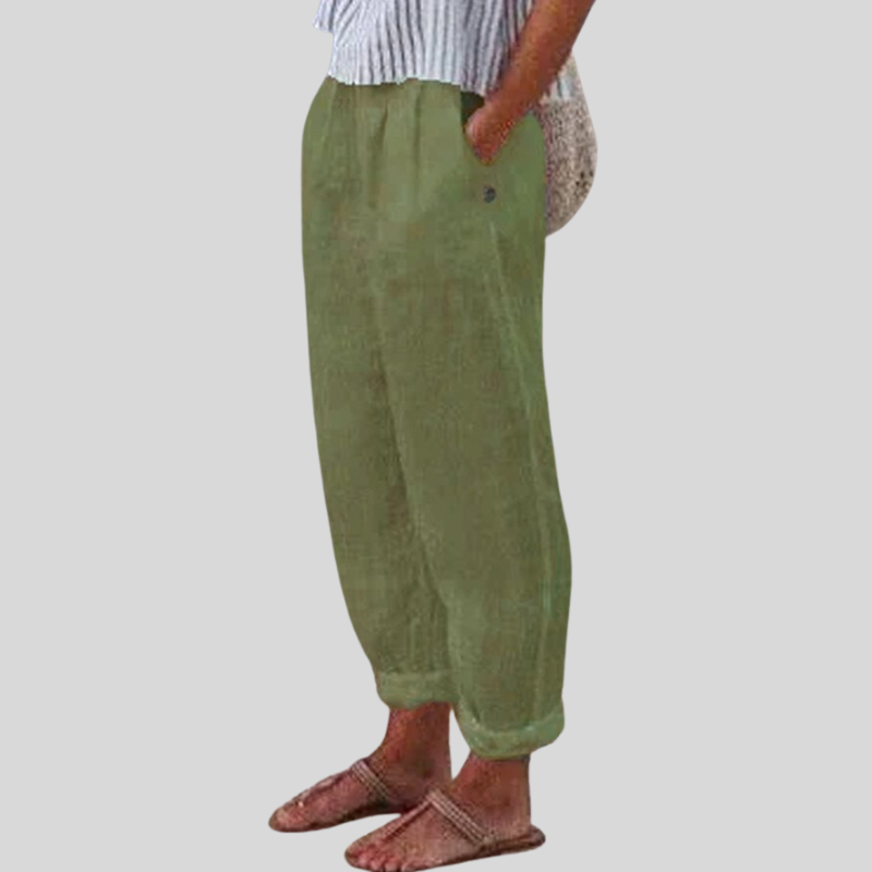 Comfortable women's wide-leg trousers, featuring a stylish folded hem. Ideal for relaxed summer and spring casual wear.