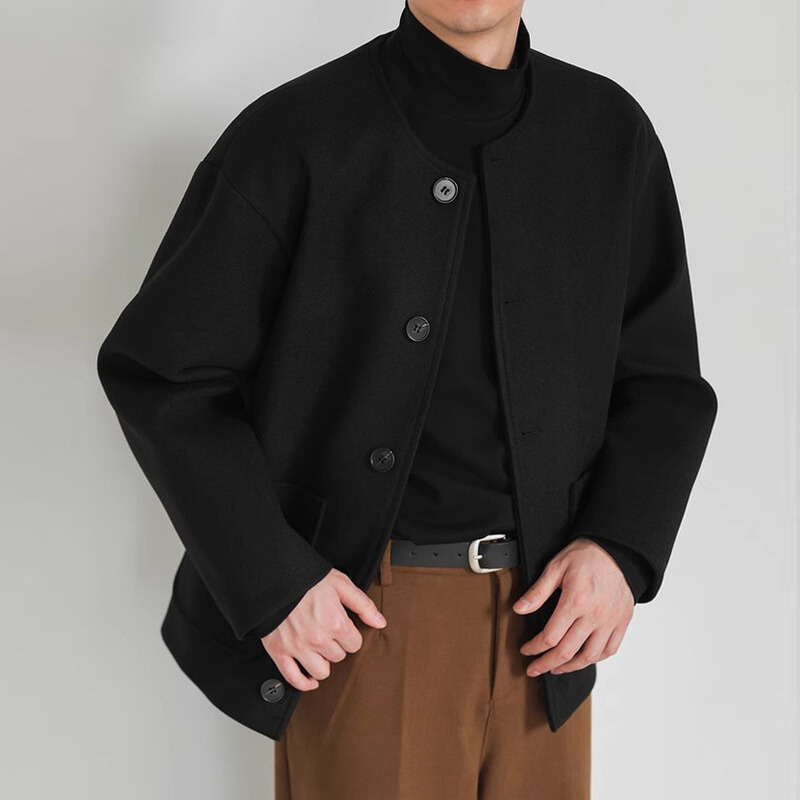 Close-up of a women's Avelon button-up jacket, highlighting its elegant buttons & comfortable fabric. Versatile outerwear.