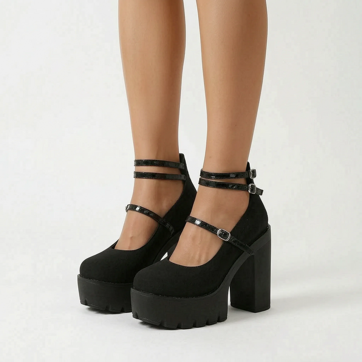 Statement women's retro style chunky heel Mary Jane platform pumps, perfect for vintage fashion & dress shoes.