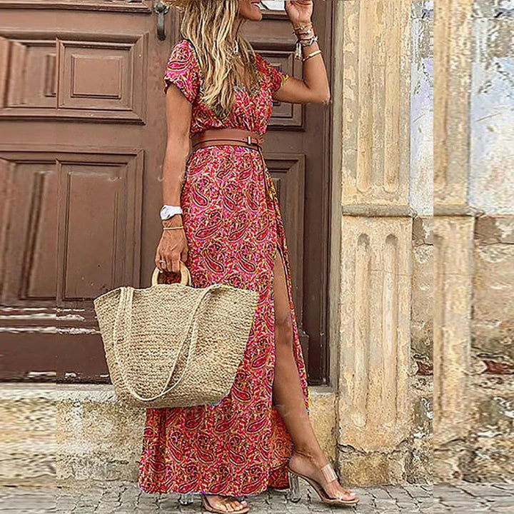 Casual women's floral bohemian maxi dress, flowy and comfortable for beachwear or summer outings.