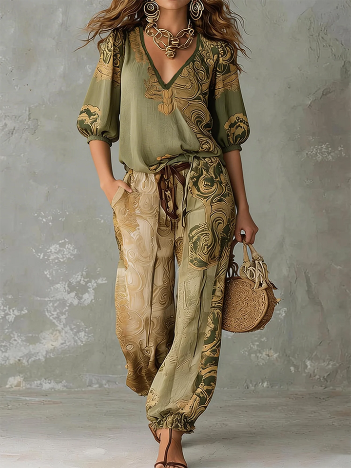 Relaxed fit women's boho print V-neck half-sleeve top and comfortable casual pants matching set for daily wear.