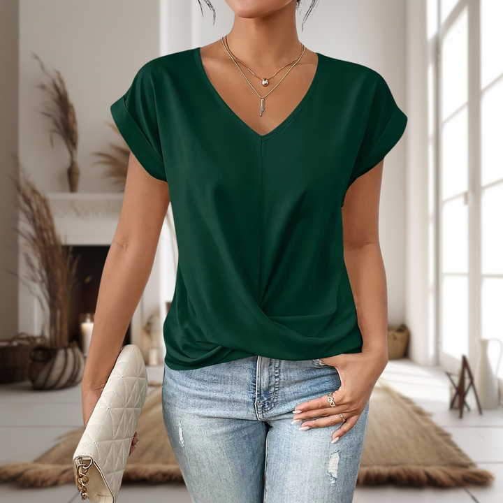 Ladies casual t-shirt with sweetheart neckline & short sleeves. Comfortable everyday top for summer fashion.