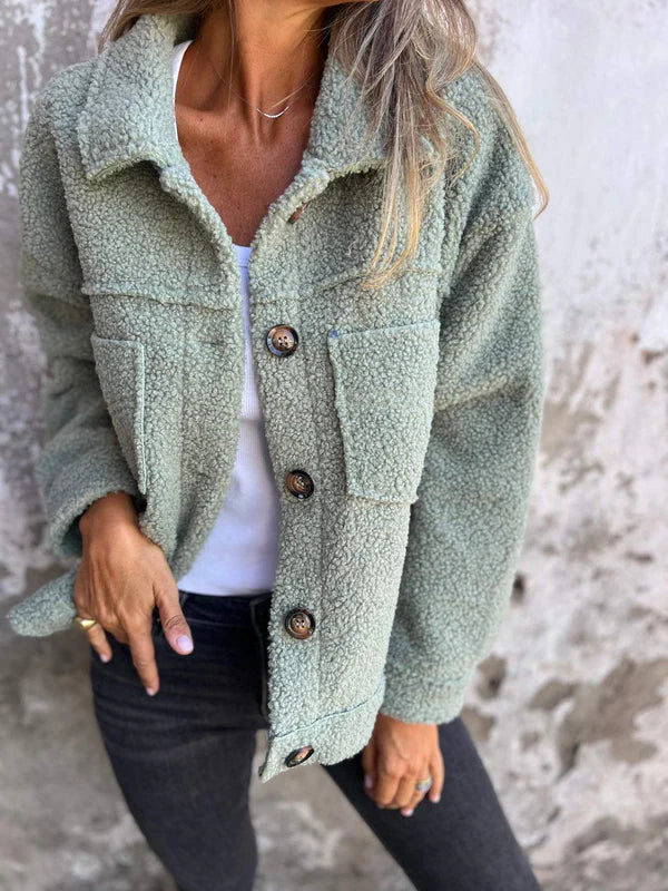 Effortless style: women's chic lapel collar fall jacket for versatile everyday fashion.