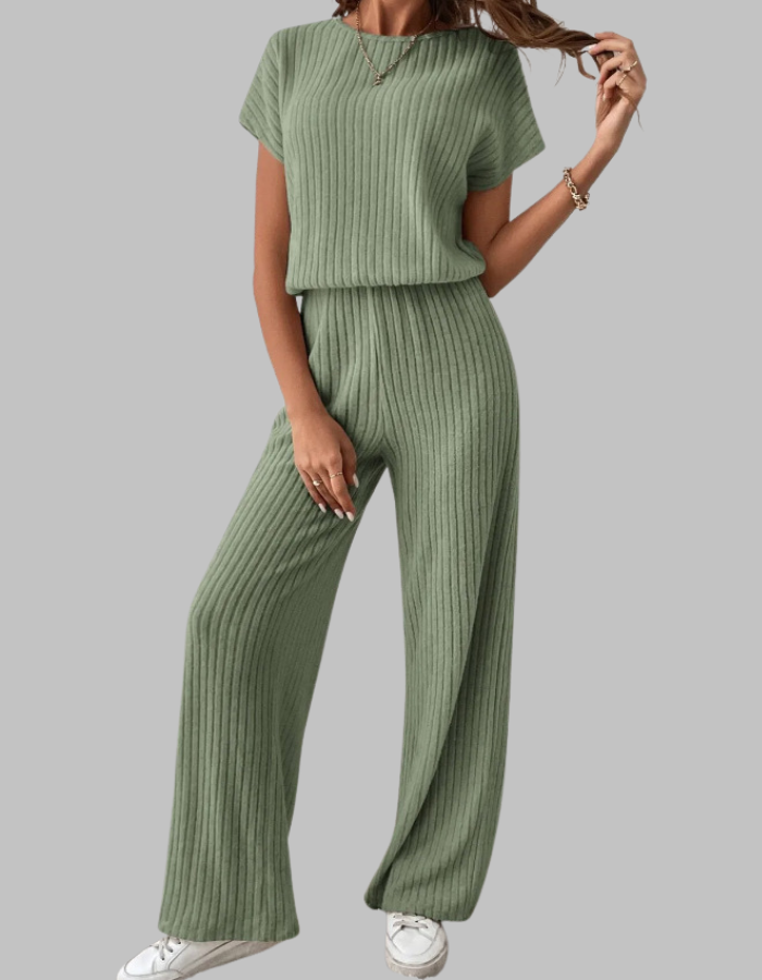 Effortless women's two-piece set with a short sleeve top and wide leg pants for versatile casual style.
