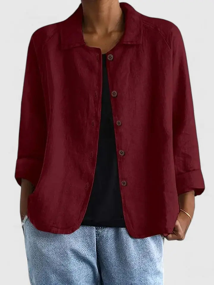 Comfortable women's minimalist top. Lightweight, soft, and versatile for classic everyday fashion.