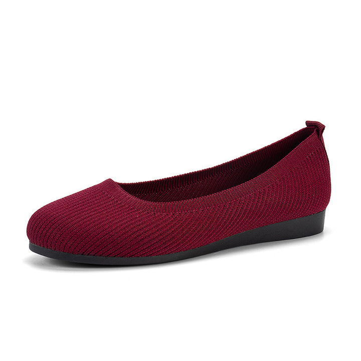 Everyday women's flats featuring orthopedic comfort and easy slip-on style.