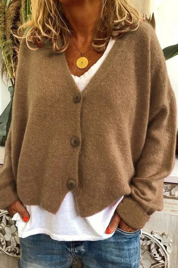 Effortless women's button-front cardigan. Comfy, long sleeve top for quick layering & everyday fashion.