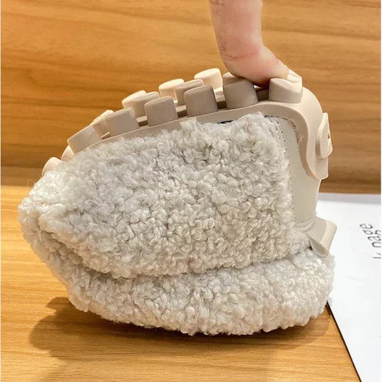 New women's plush loafer slippers, a cozy and soft footwear design for ultimate comfort.