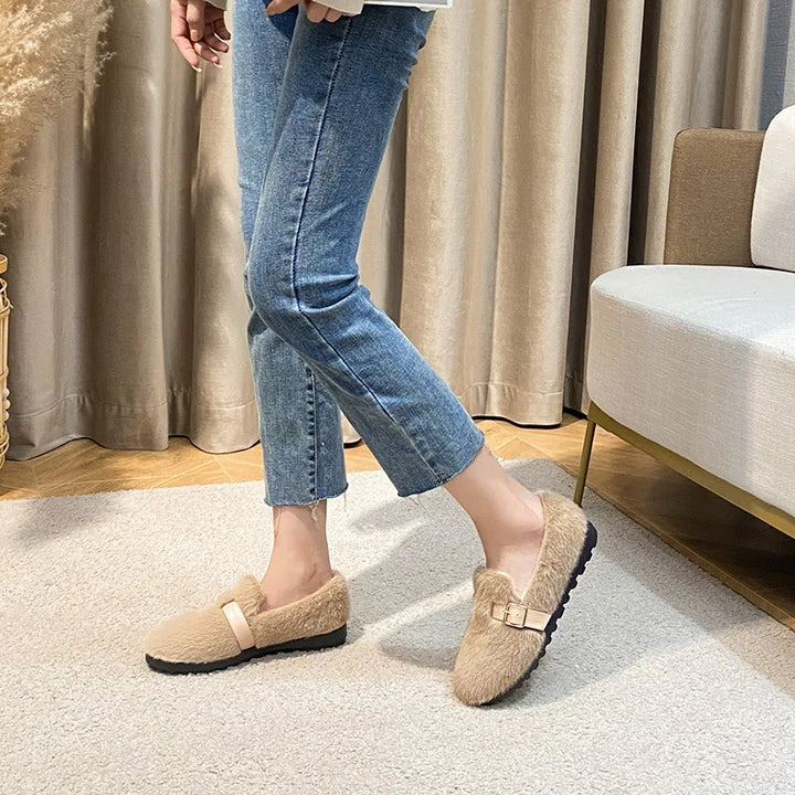 Cozy women's slip-on loafers, warm and comfortable for casual everyday wear. Plush winter flats for women.