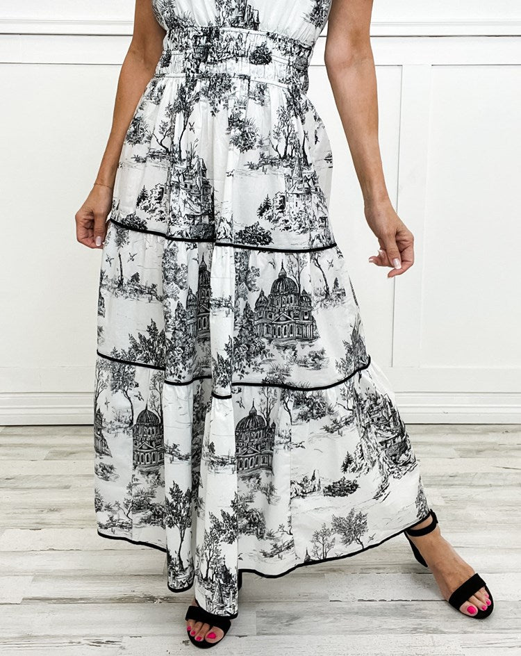 Soft, flowing women's elegant toile maxi dress, comfortable and stylish for spring and summer.