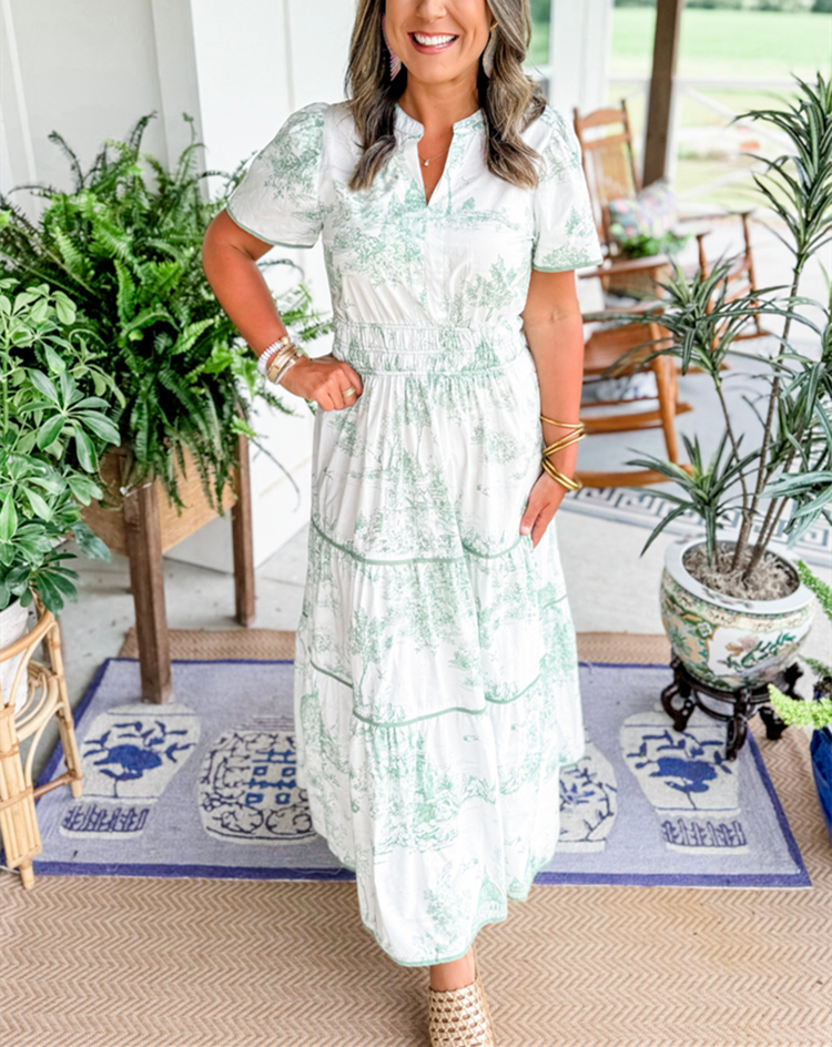 Elegant toile print women's maxi dress, flowing and comfortable for a stylish look.