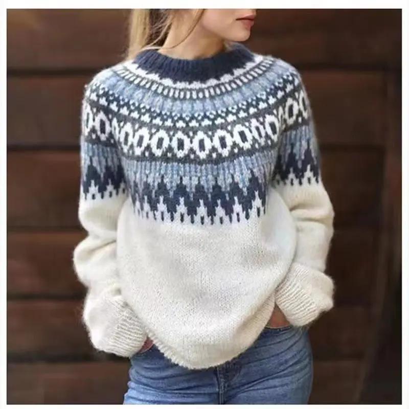 Women's Fair Isle Crewneck Jumper, cozy winter knit with a classic pattern, relaxed fit long sleeve sweater.