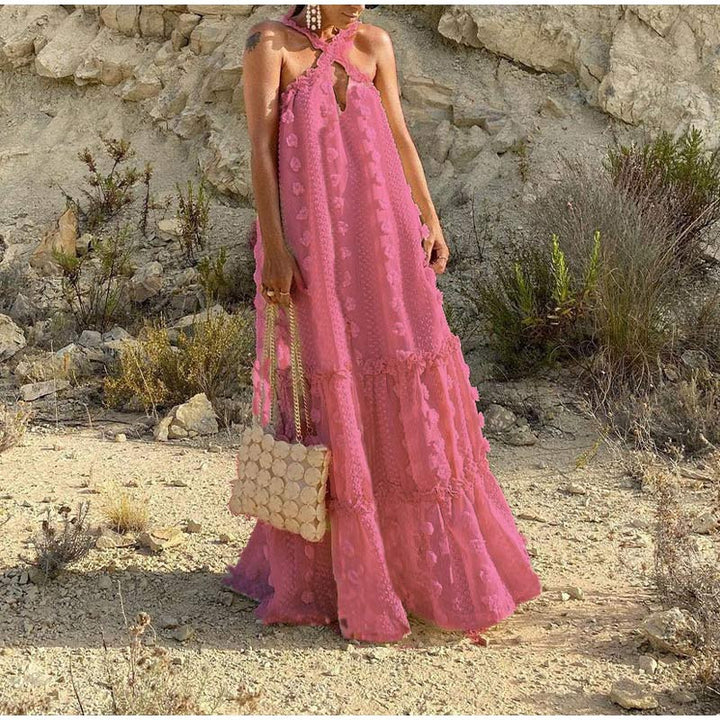 Casual women's flowy maxi dress. Comfortable long summer outfit, versatile for everyday & elegant comfort.