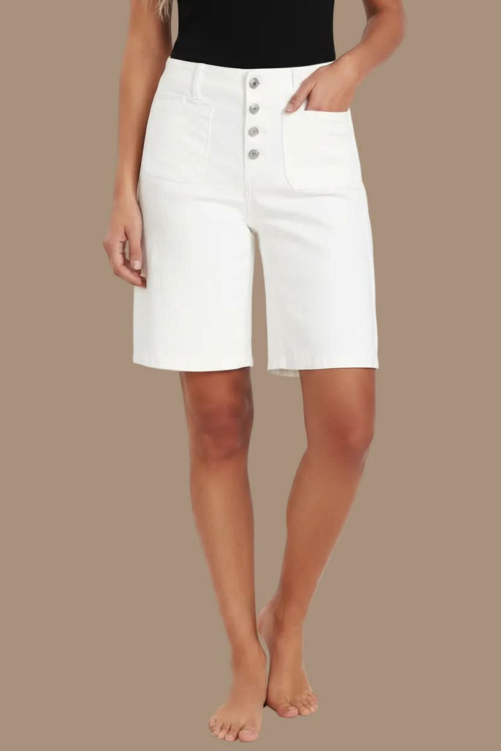 Must-have women's high waist Bermuda shorts, offering a chic, comfortable, and versatile option for warm weather style.