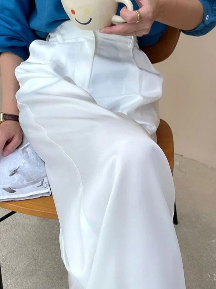 Stylish women's high waist wide leg flowy pants, comfortable and chic for everyday wear.
