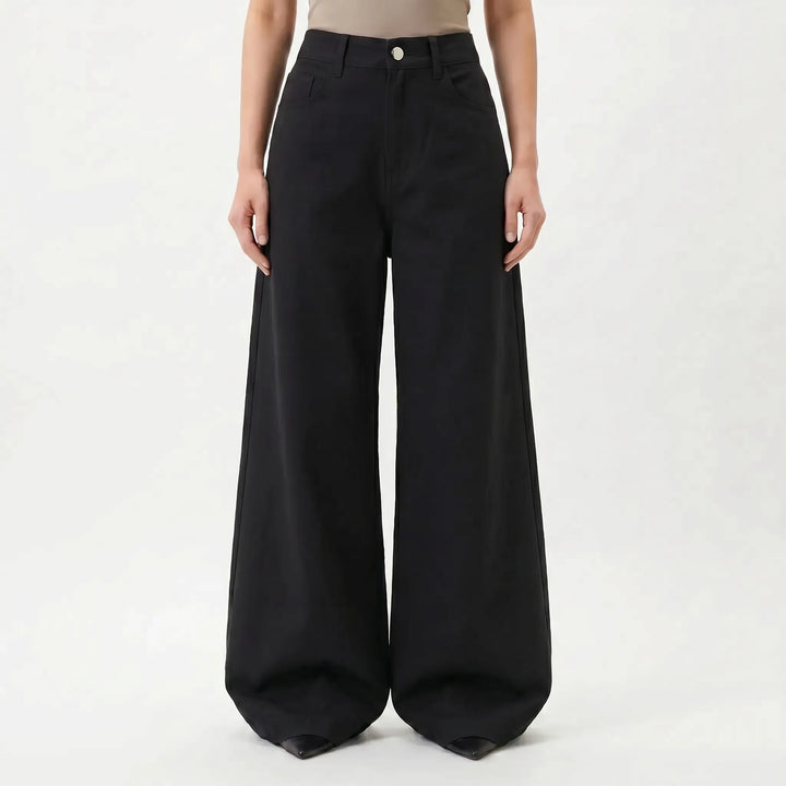 Effortlessly chic women's high-waisted wide-leg pants, a comfortable and stylish bottom for modern fashion.