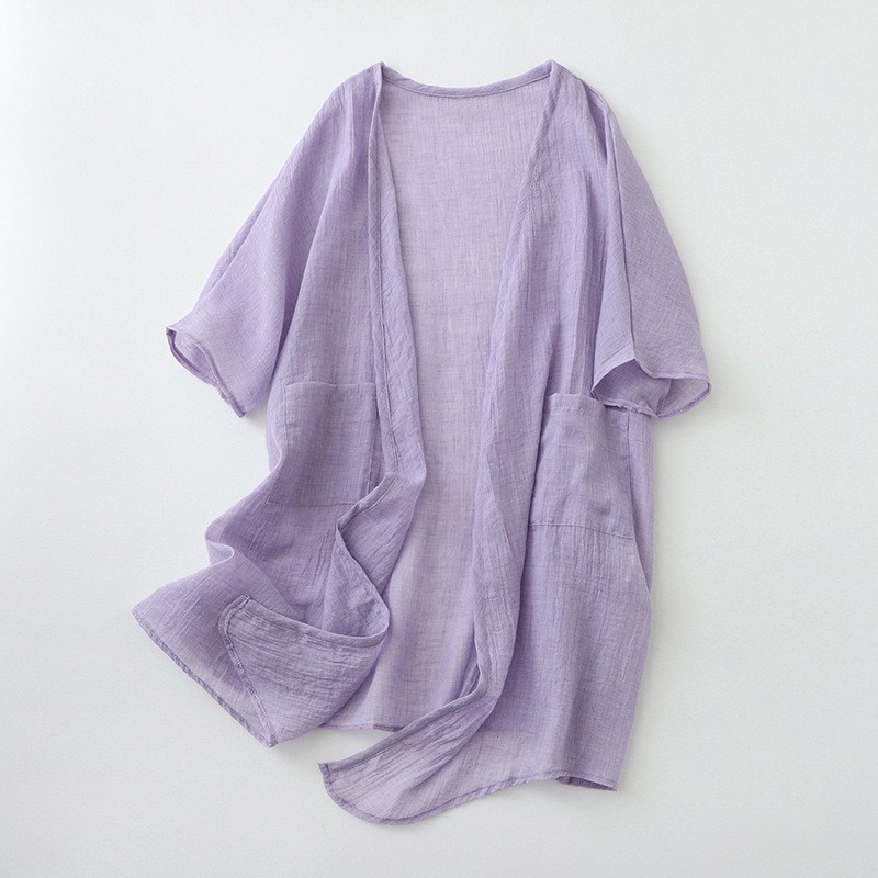 Comfortable purple open-front women's cardigan, lightweight and soft, ideal for everyday wear.