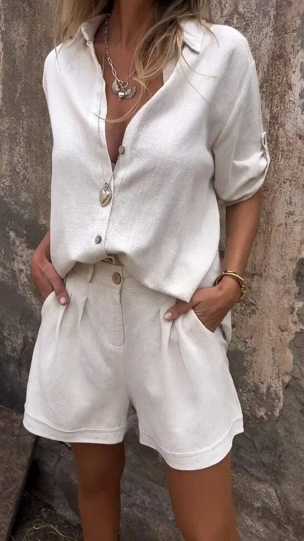 Comfortable women's two-piece shorts set in a relaxed fit, ideal for warm weather spring and summer outfits.