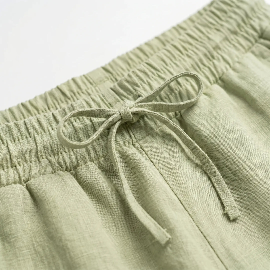 Casual women's lightweight summer pants, relaxed fit for effortless style, perfect for warm weather & travel.