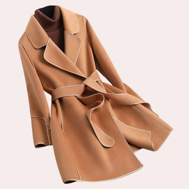 Classic women's trench coat with a lightweight, casual design. Chic and versatile outerwear for any season.