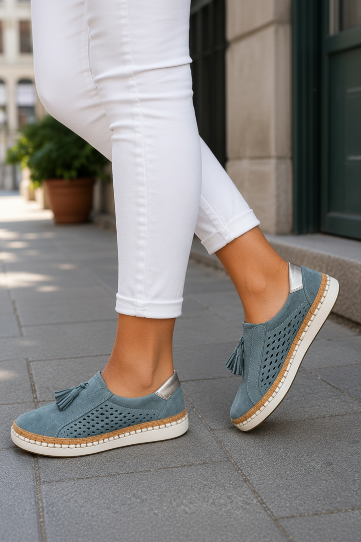 Women's supportive walking shoes featuring lightweight design, arch support, & all-day comfort for active wear.