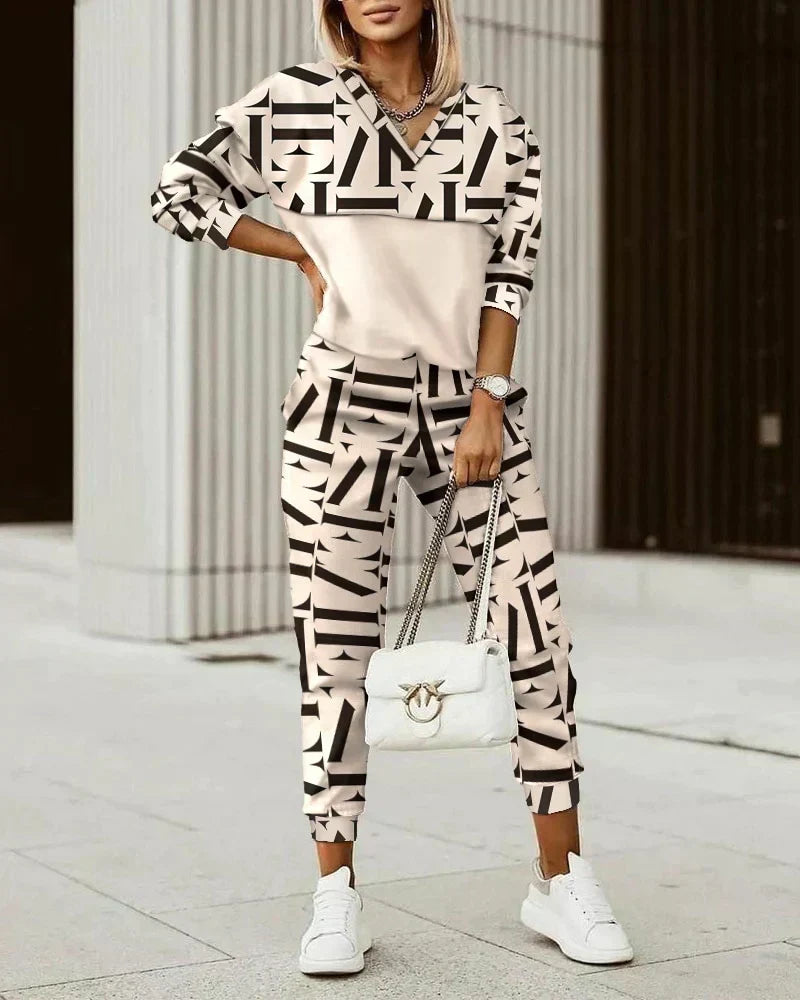 Women's modern Mira tracksuit set. Stylish & comfortable activewear loungewear for everyday casual wear.