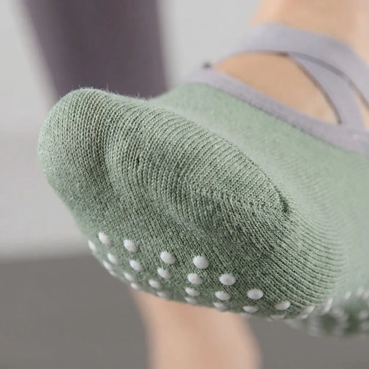 Activewear women's non-slip dance studio grip socks, providing stability for ballet, yoga, and Pilates.
