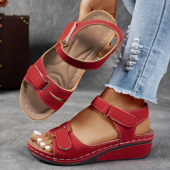 Adjustable women's orthopedic comfort flex sandals, perfect for summer casual wear.
