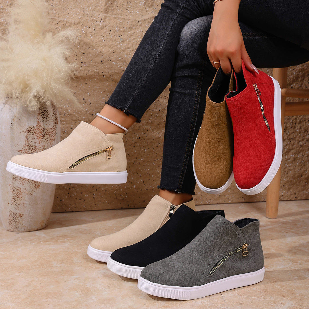 Orthopedic women's sneakers with excellent arch support & shock absorption for ultimate comfort.