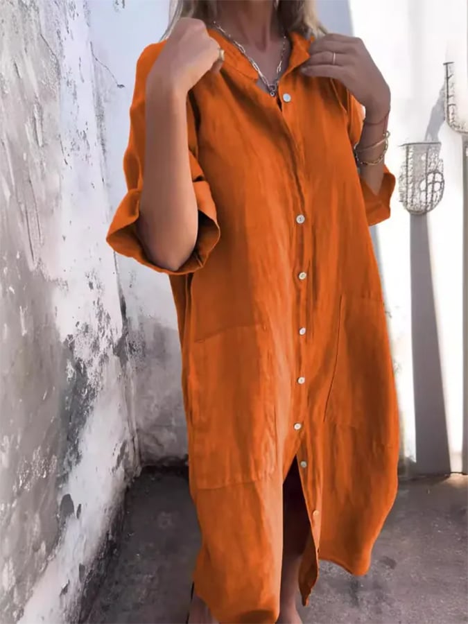Comfortable women's oversized button-down shirt dress, midi length, with pockets. Ideal for summer casual wear.