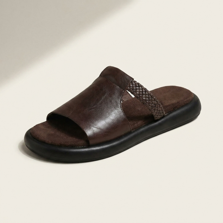 Comfortable women's Palermo open-toe flat slides, chic and modern slip-on footwear for warm weather.