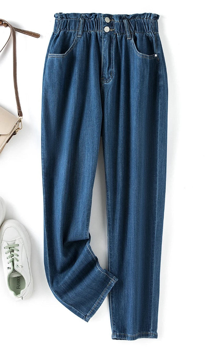 Women's plus size high-waist mom jeans, stretch denim for a comfortable curvy fit.