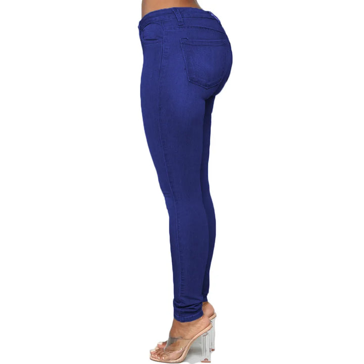 Comfortable curvy fit plus size women's skinny jeans with stretch.