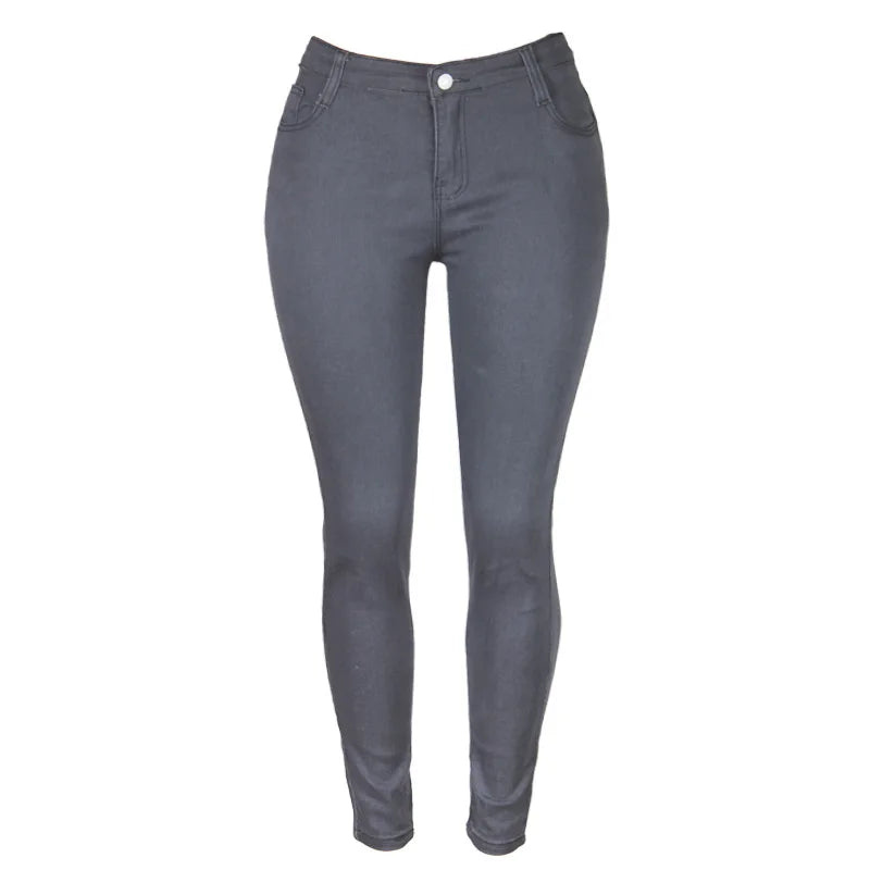Comfortable plus size skinny jeans for women, high-waist stretch denim.