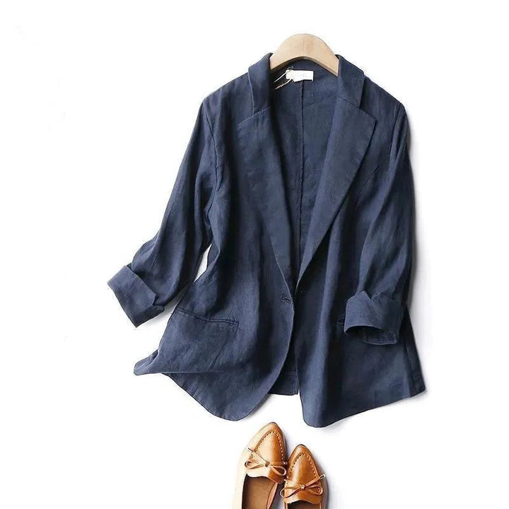 Stylish women's relaxed fit casual blazer, ideal for a comfortable yet professional office or smart casual look.