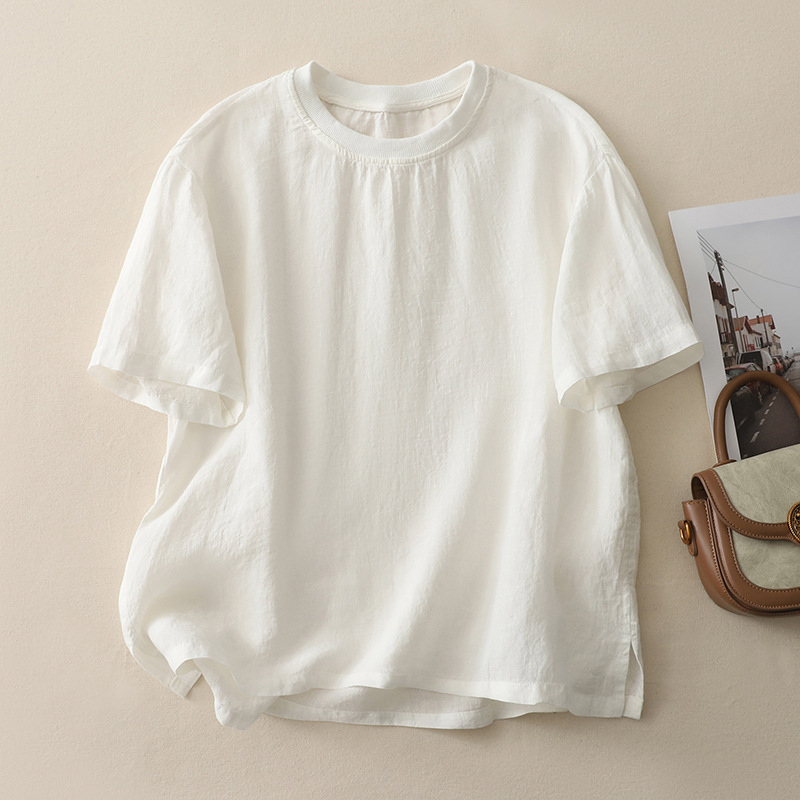 Casual women's linen-cotton blend tee with a relaxed fit, perfect lightweight summer top.