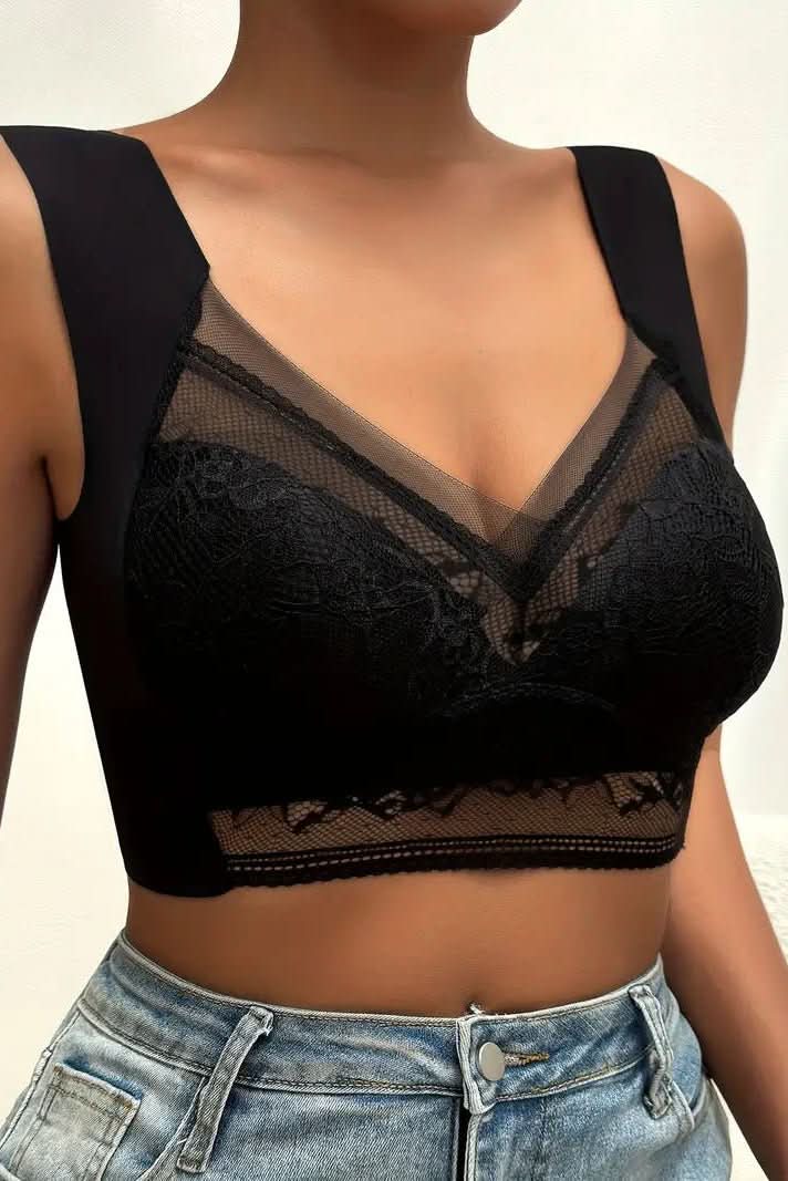 Breathable women's seamless comfort bra. Flexible wireless design offers active support & a smooth fit.