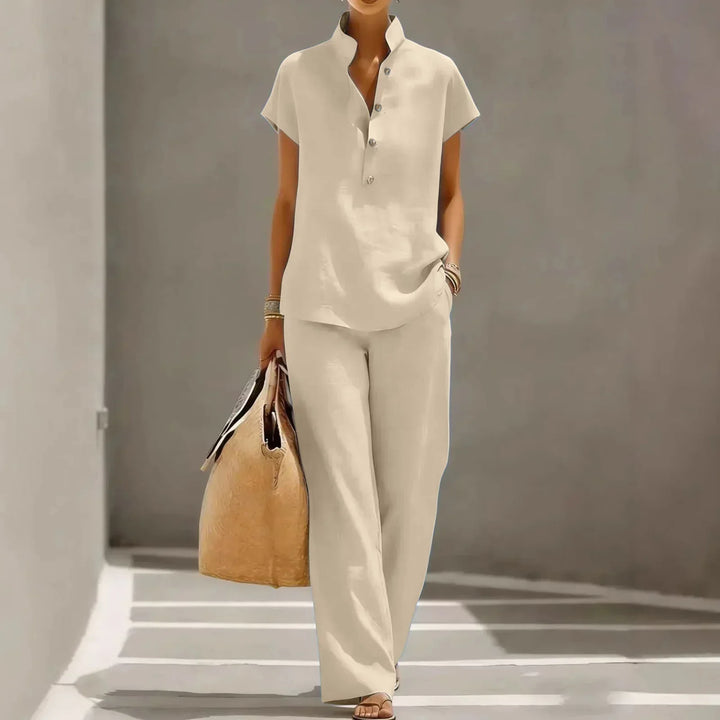 Women's short sleeve two-piece lounge set. Comfortable, casual, wide-leg pants. Perfect for summer relaxation.