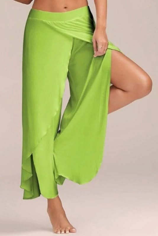 Close-up of soft fabric on women's sleek high waisted yoga pants, ideal for comfortable activewear.