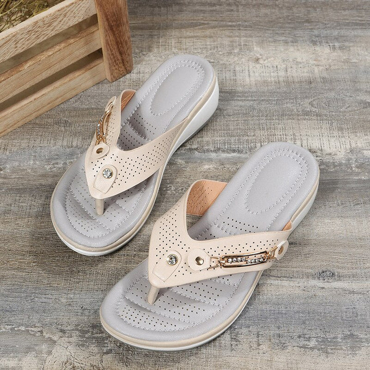 Comfortable women's summer orthopedic sandals, designed with soft padding for daily wear.