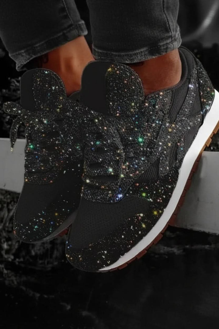 Dazzling women's glitter sneakers, combining comfort with a sparkling, trendy casual style.