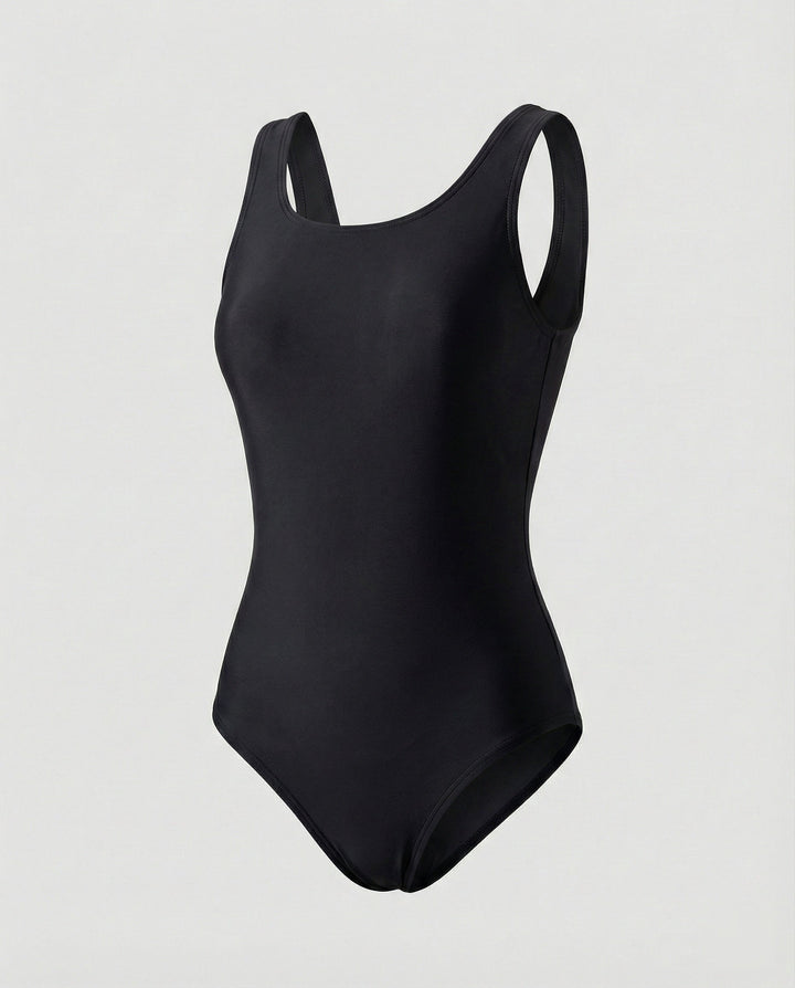 Women's sporty ombre one-piece bathing suit, quick-dry fabric, stylish activewear for beach, pool, and summer.