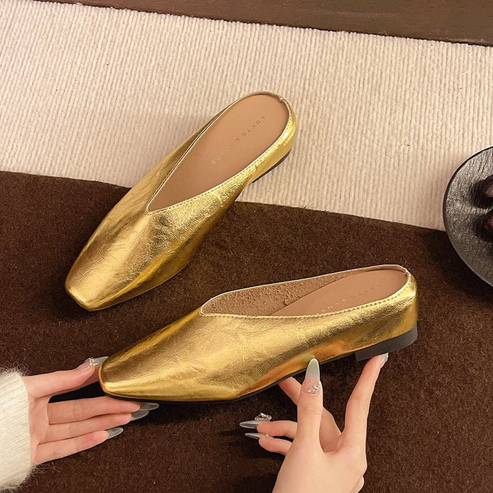 Fashion flats: comfortable women's square toe slip-on shoes for casual & everyday elegance.